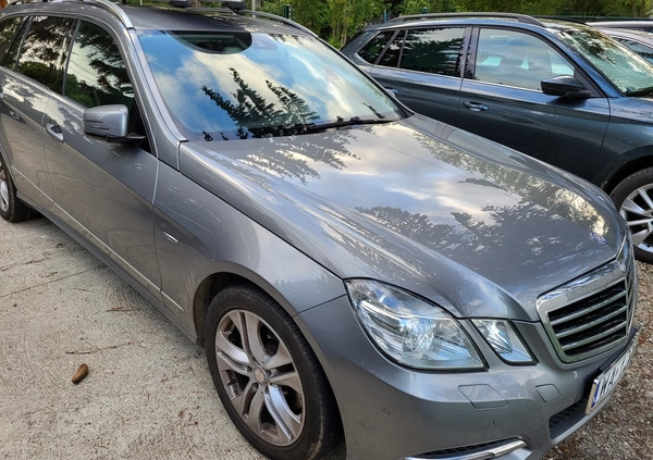 Mercedes-Benz Klasa E cena 50900 przebieg: 147212, rok produkcji 2013 z Warszawa małe 667